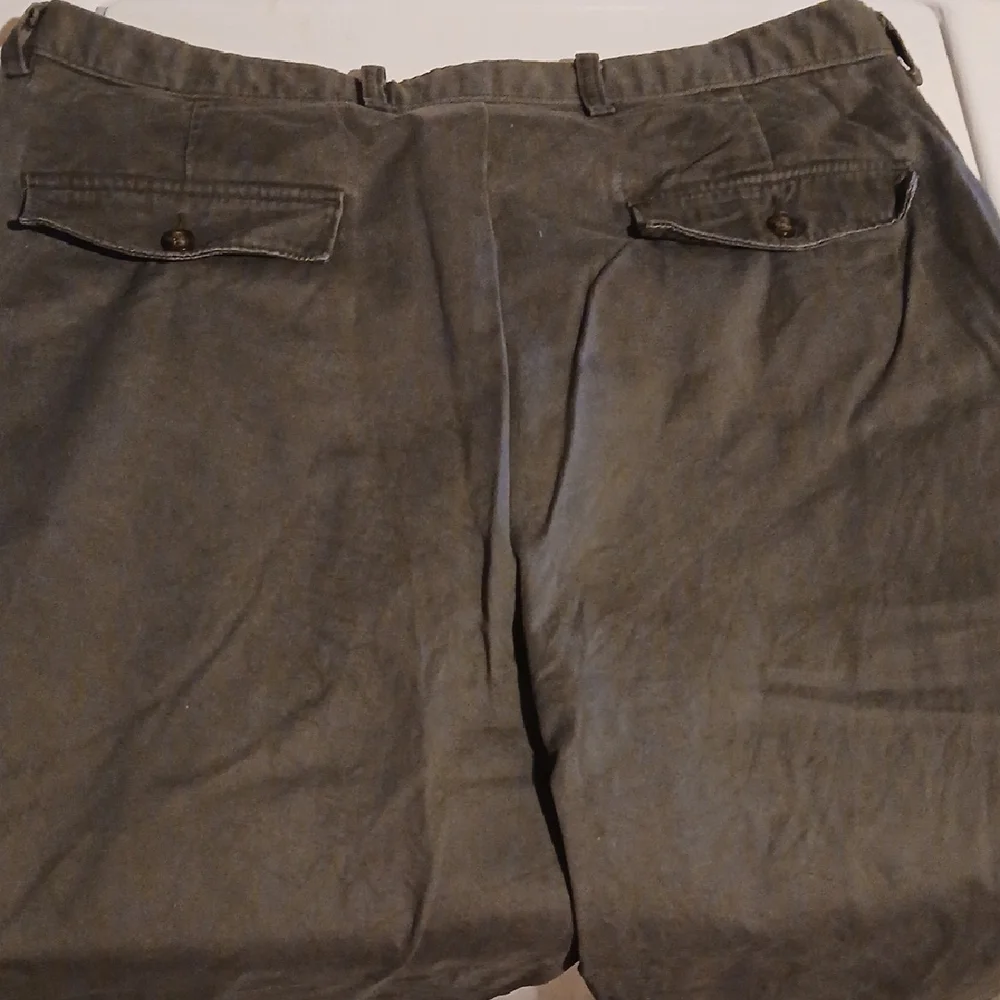 Dockers Men's Dark Olive Chinos